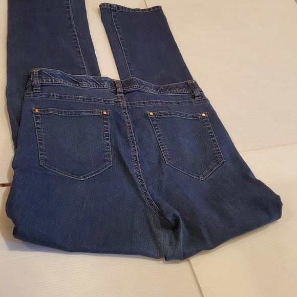 JM Collection Comfort Stretch Waist Straight leg Jeans size 8 - Picture 5 of 16